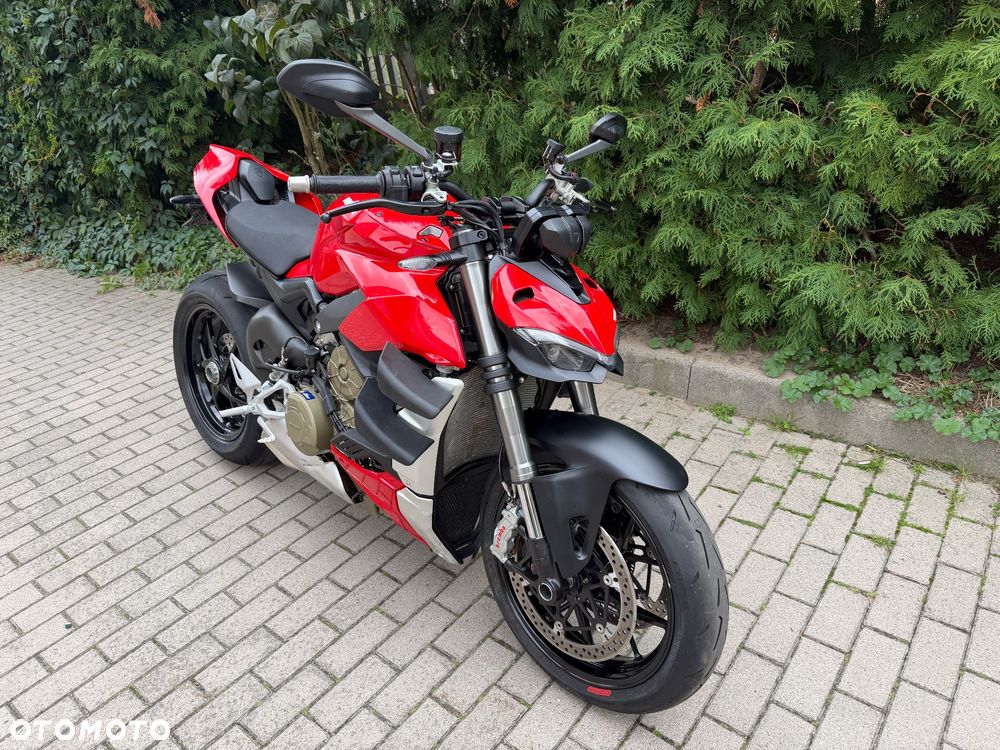 Ducati Streetfighter V4 - 1
