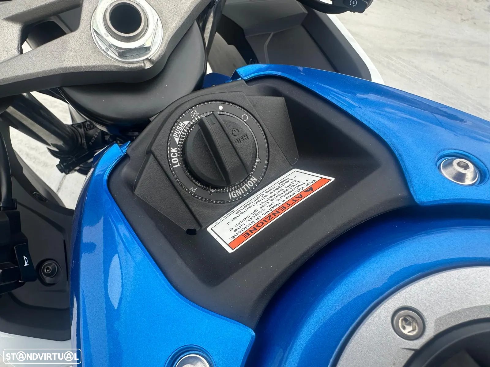 Suzuki GSX R 125 A - 8