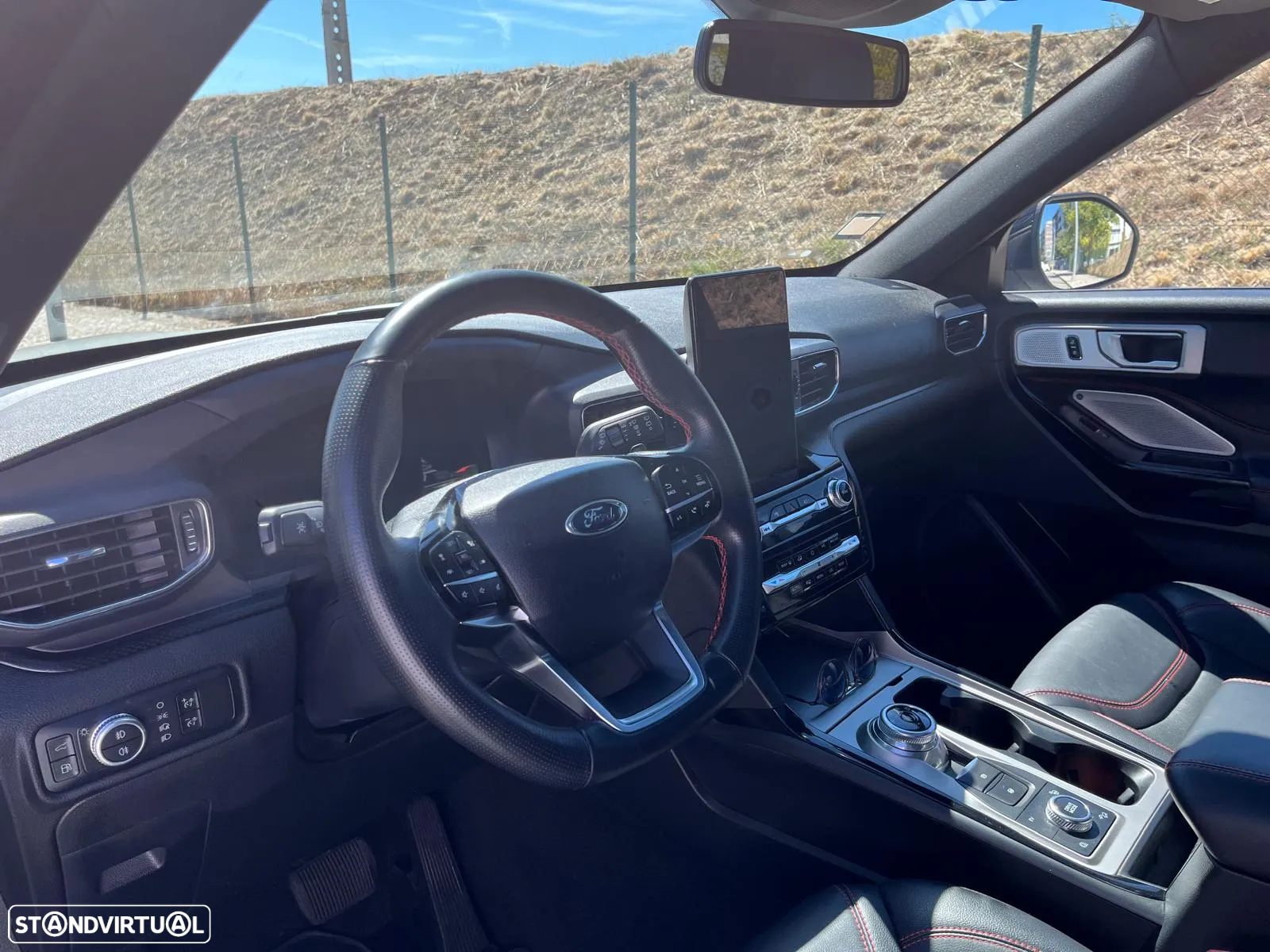 Ford Explorer 3.0 EcoBoost PHEV ST-Line - 30