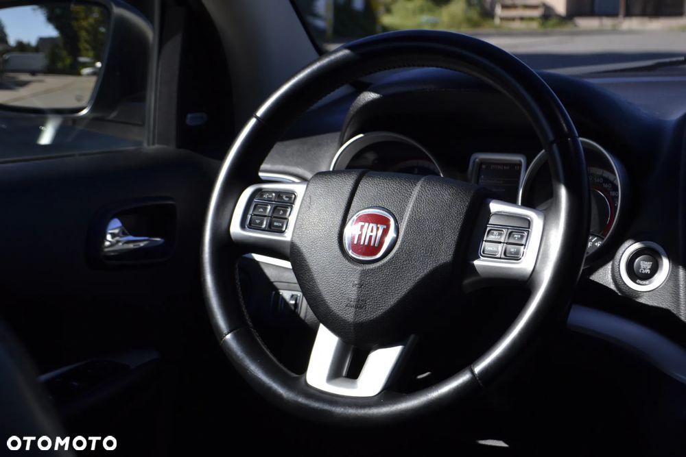 Fiat Freemont 2.0 Multijet Black Code AWD - 25