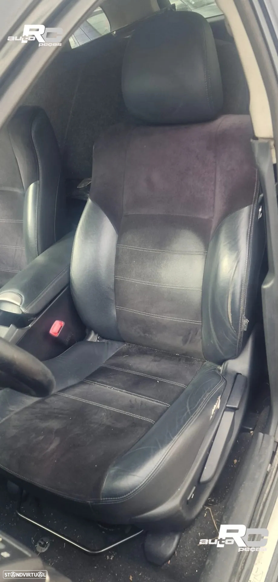 Toyota Avensis D-4D para peças - 5