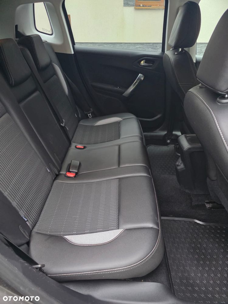 Peugeot 2008 1.2 Pure Tech Allure S&S - 15