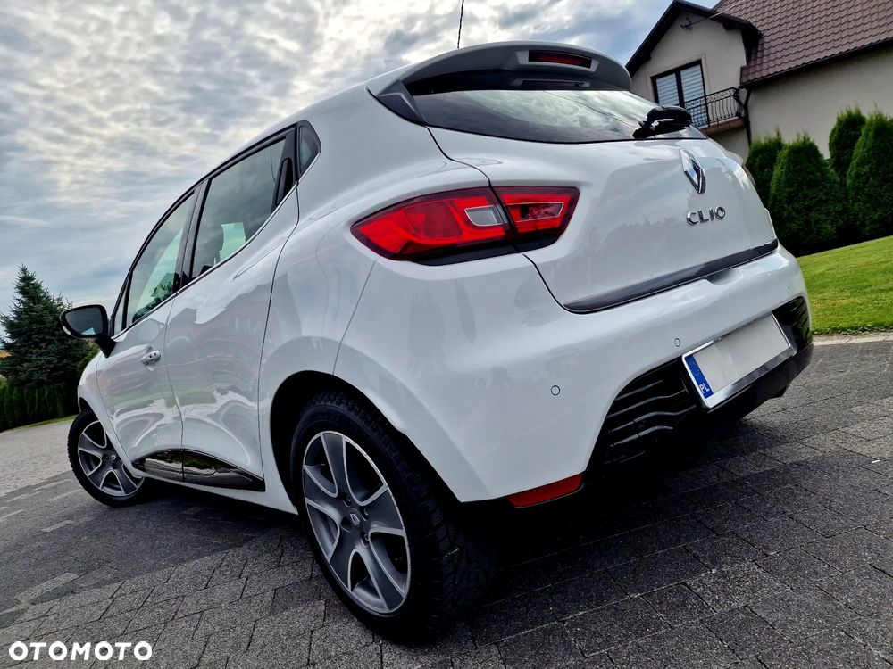 Renault Clio 1.2 16V Techno Feel - 12