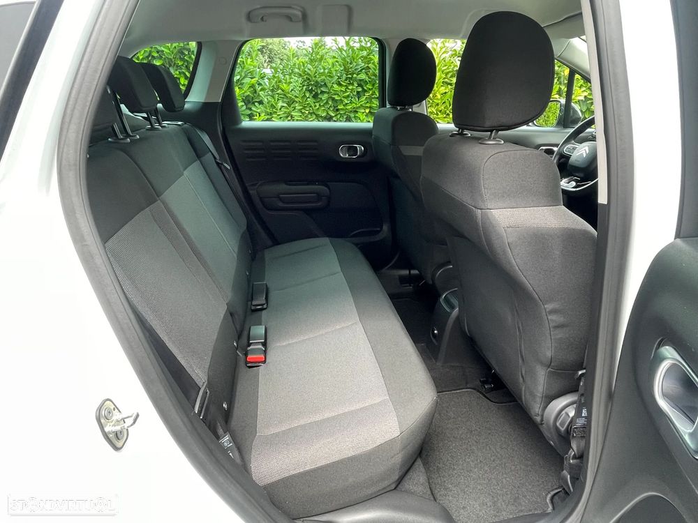 Citroën C3 Aircross 1.2 PureTech Shine EAT6 — fotografia 29