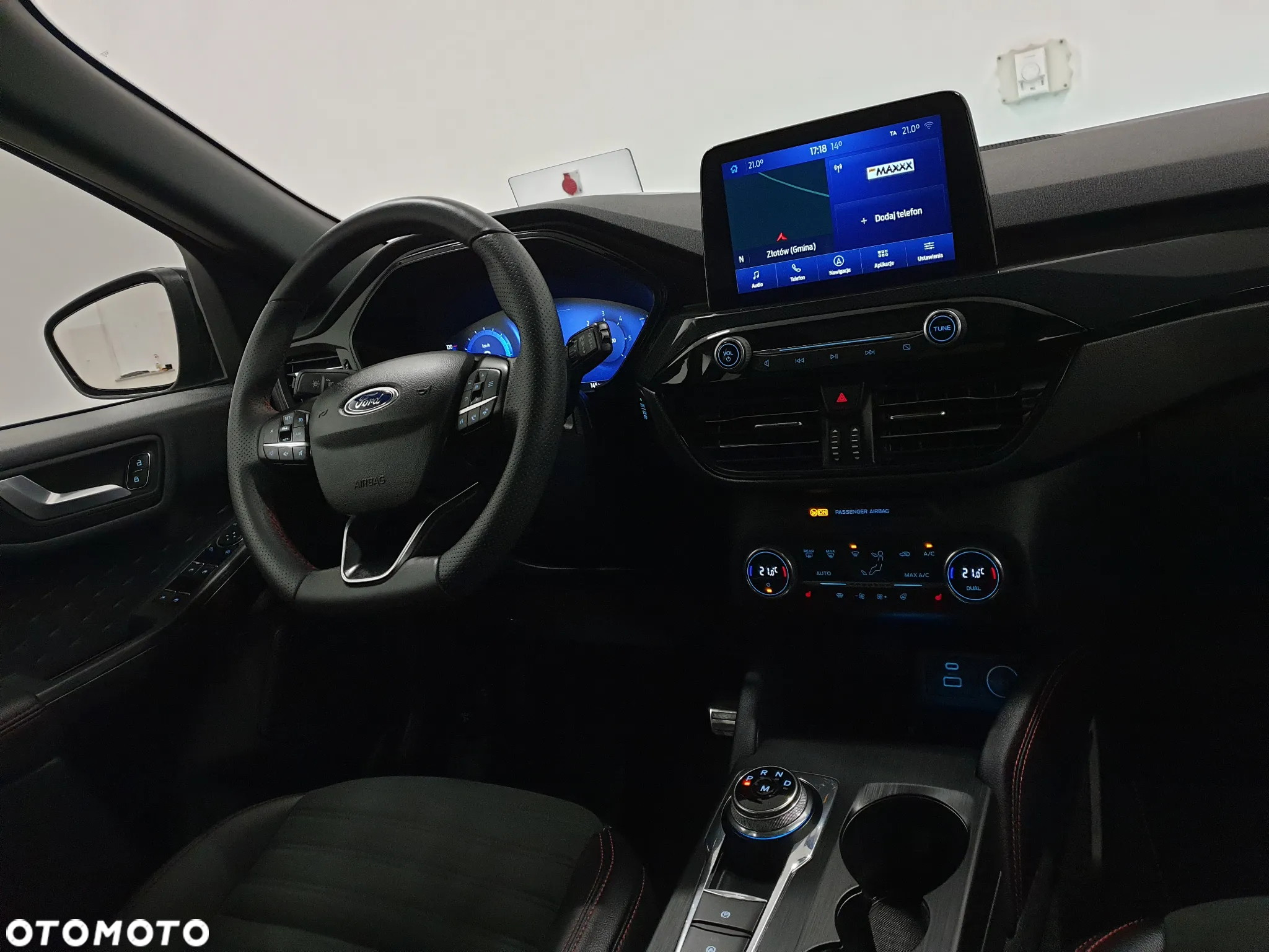 Ford Kuga 2.0 EcoBlue 4x4 ST-LINE X - 2
