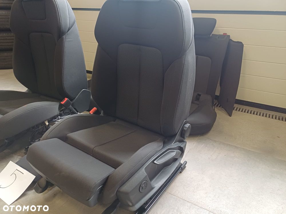 NR 5 Wnętrze materiałowe Audi A6 C8 2021 rok kombi fotele przód sport - 5