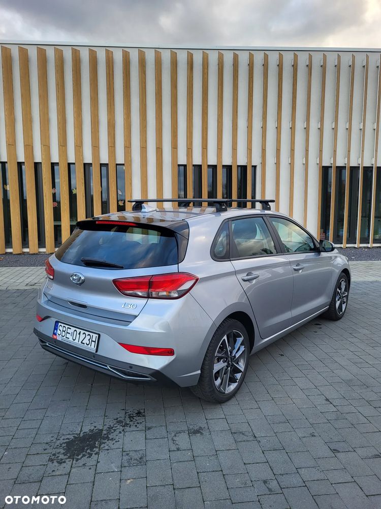 Hyundai i30 1.0 T-GDI 48V-Hybrid Trend - 1