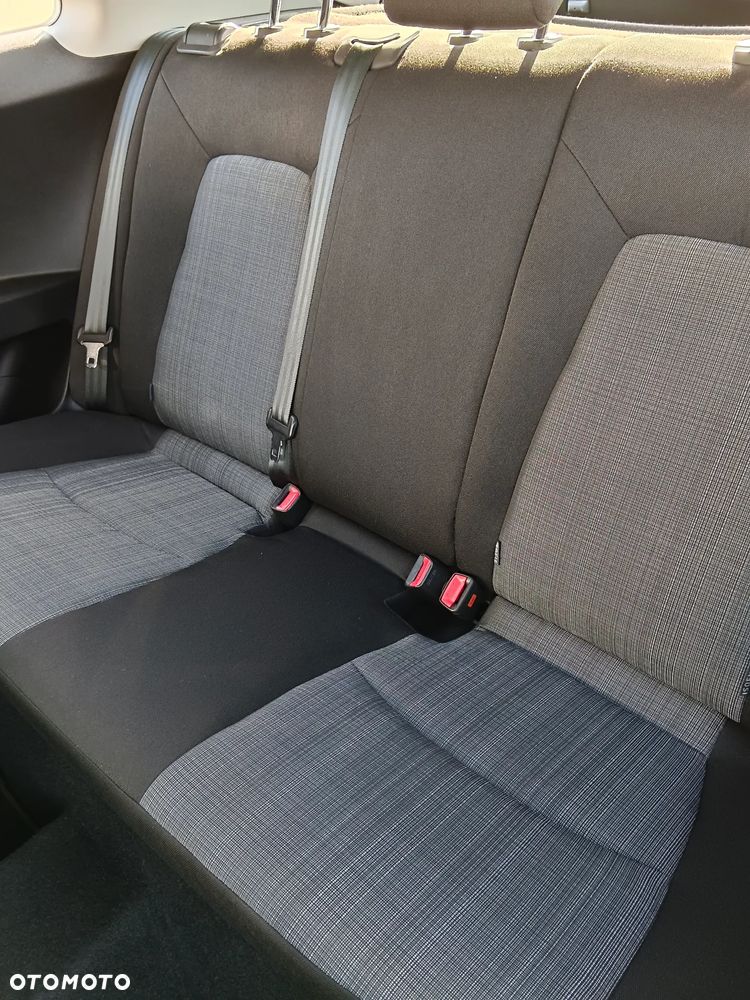 Kia Ceed 1.4 Comfort + - 23