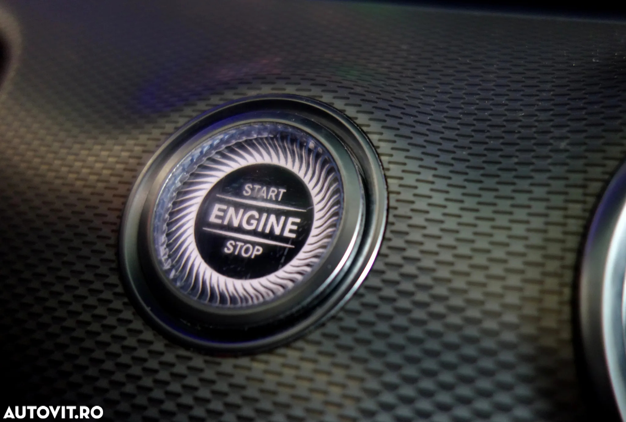 Mercedes-Benz E 220 d 9G-TRONIC Avantgarde - 30