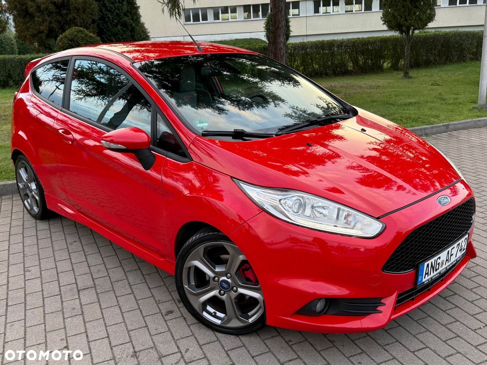 Ford Fiesta ST - 10