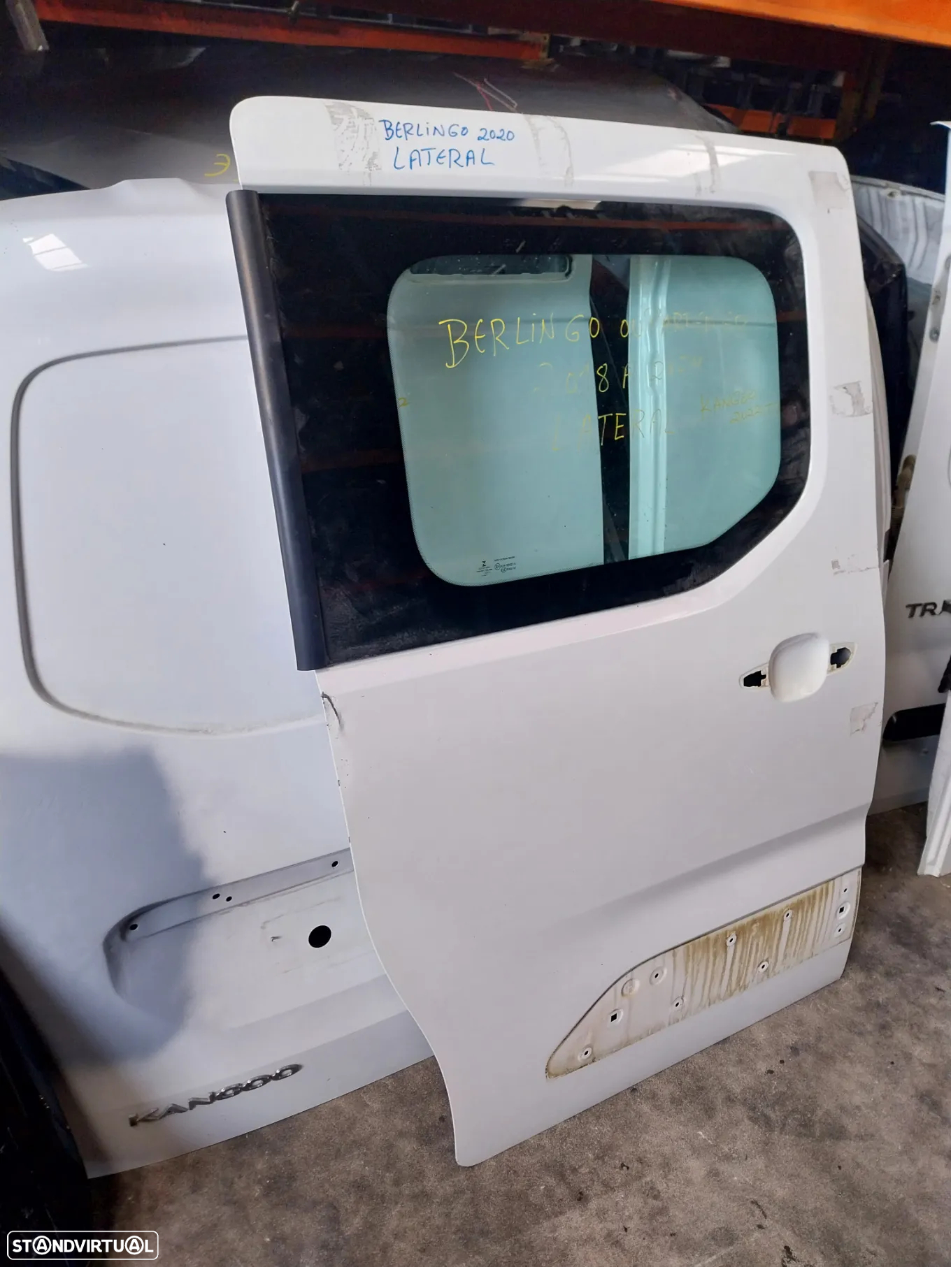 Porta lateral PSA BERLINGO/// PARTNER Ano 2020 - 6