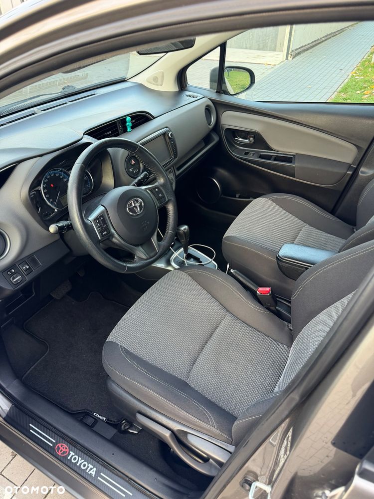 Toyota Yaris ver-hybrid-style-selection - 8