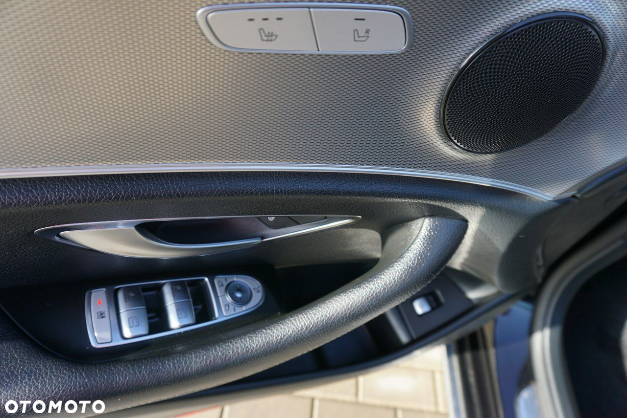 Mercedes-Benz Klasa E 200 T 9G-TRONIC Avantgarde - 16