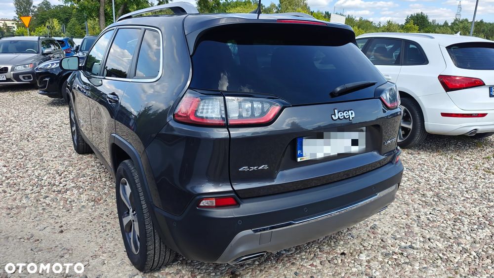 Jeep Cherokee - 5