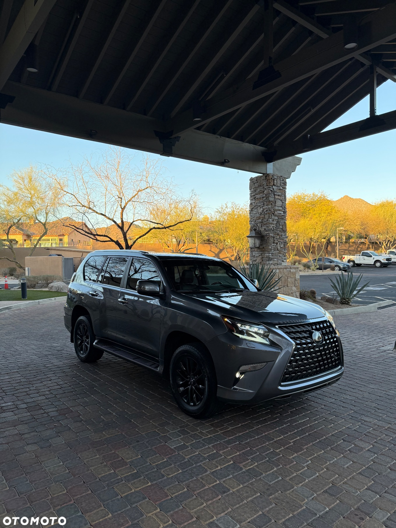 Lexus GX - 4