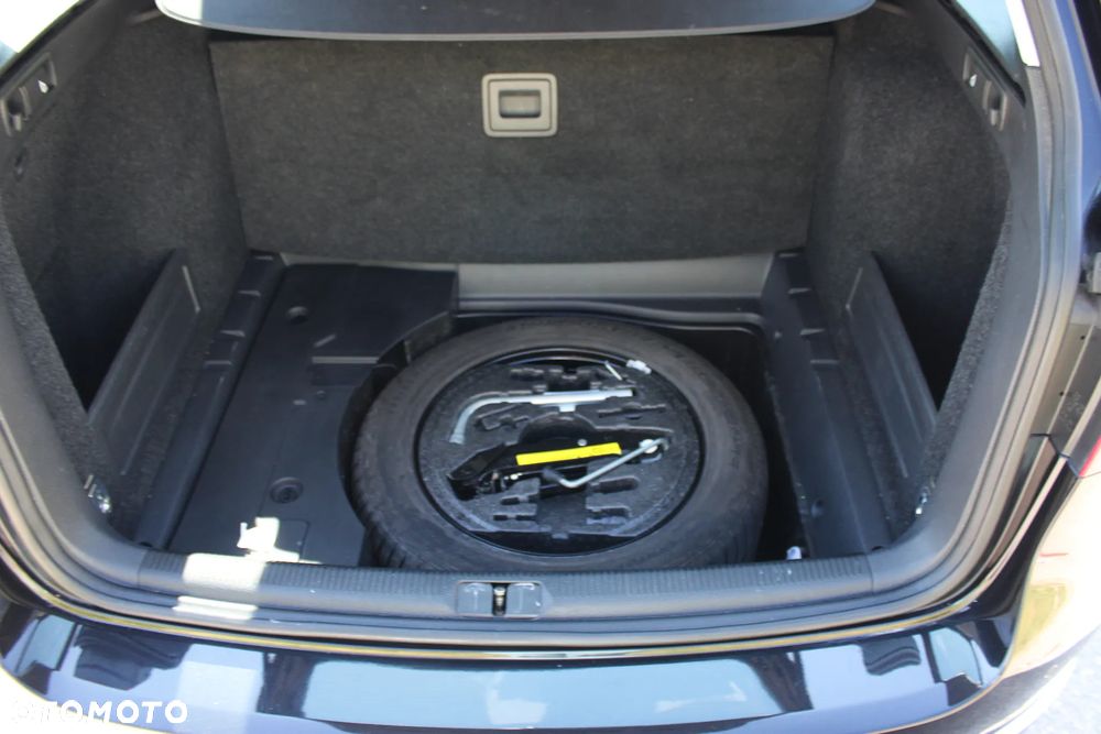 Volkswagen Passat 1.6 TDI BlueMotion - 22