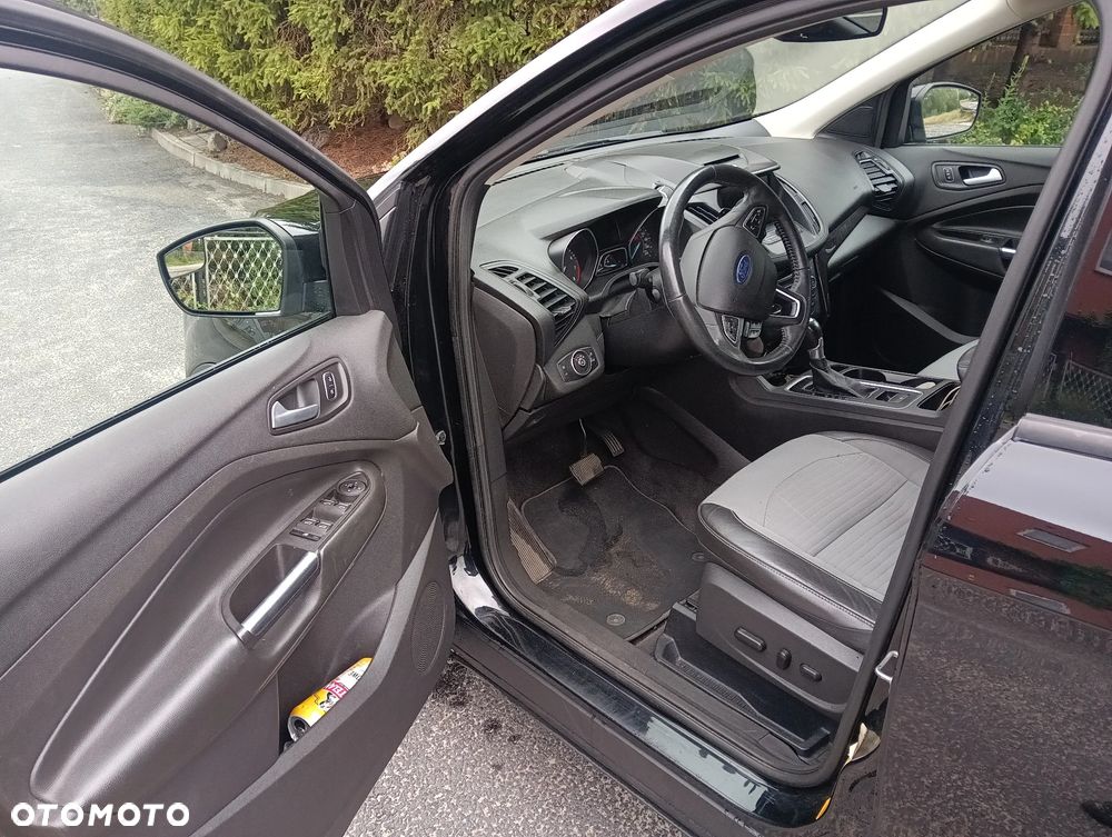 Ford Kuga 1.5 EcoBoost 4WD Titanium - 19