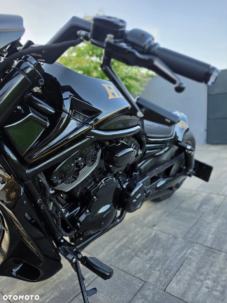 Harley-Davidson V-Rod Muscle - 12
