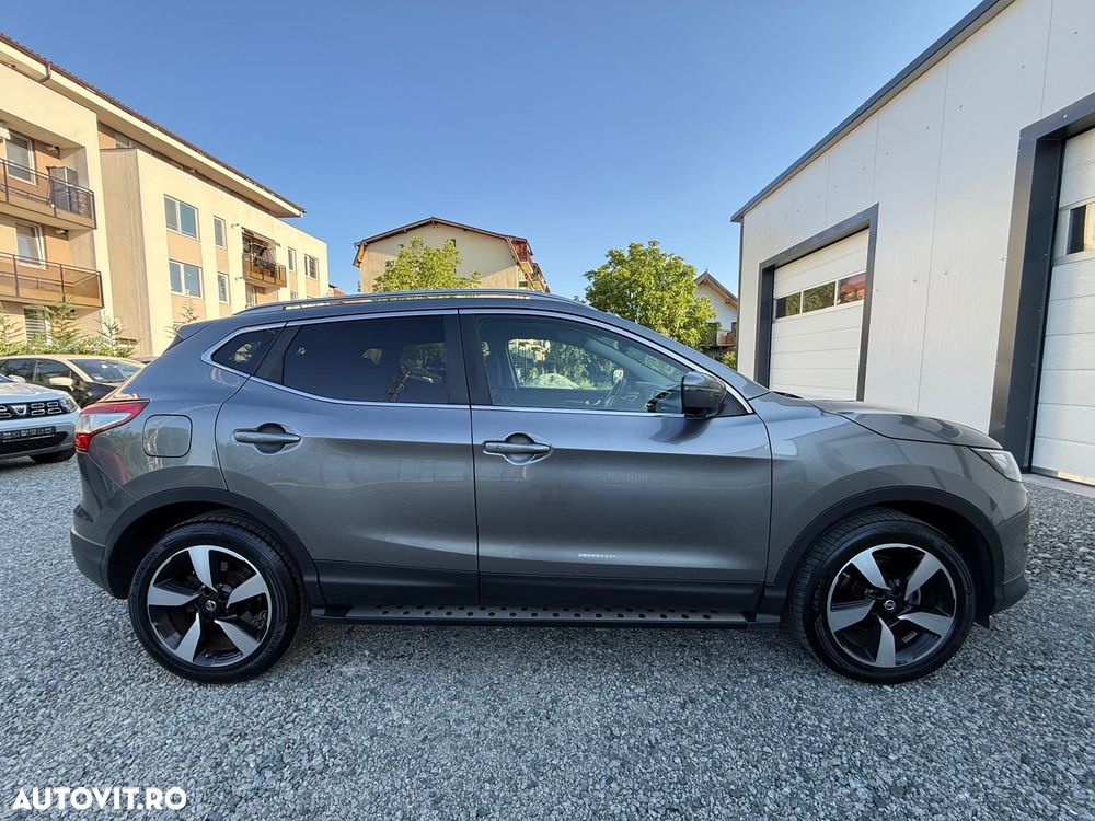 Nissan Qashqai 1.5 DCI N-Connecta - 11