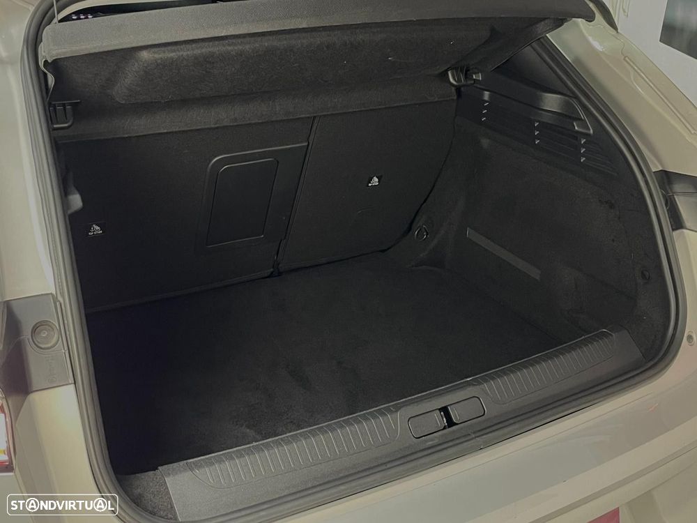 DS DS4 1.2 PureTech Performance Line EAT8 - 32