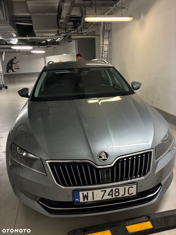 Skoda Superb 2.0 TDI Ambition - 14