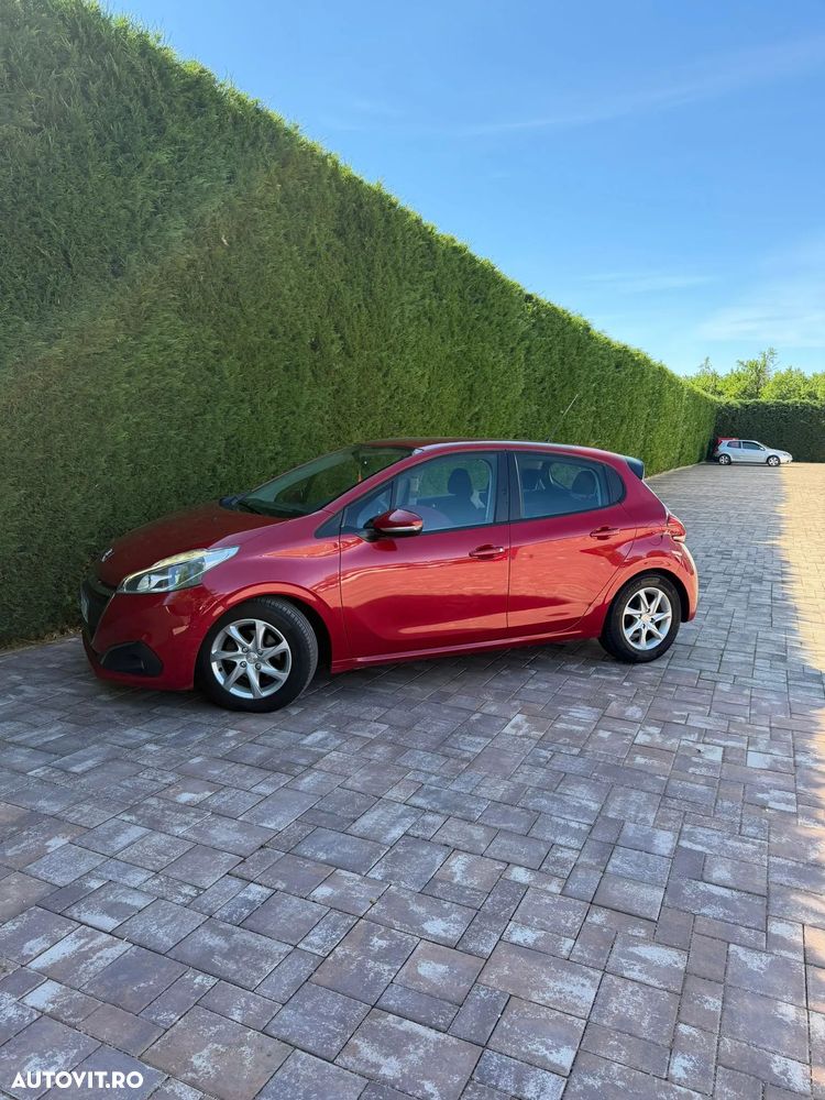 Peugeot 208 - 7