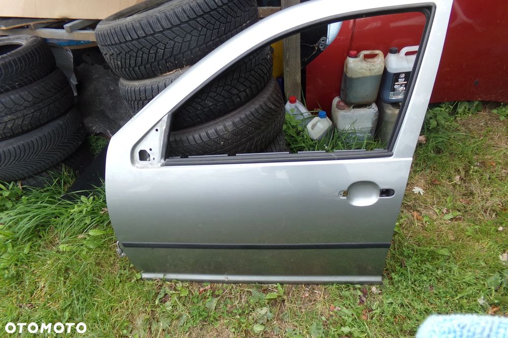Drzwi lewe przednie VW Golf IV LD7V
