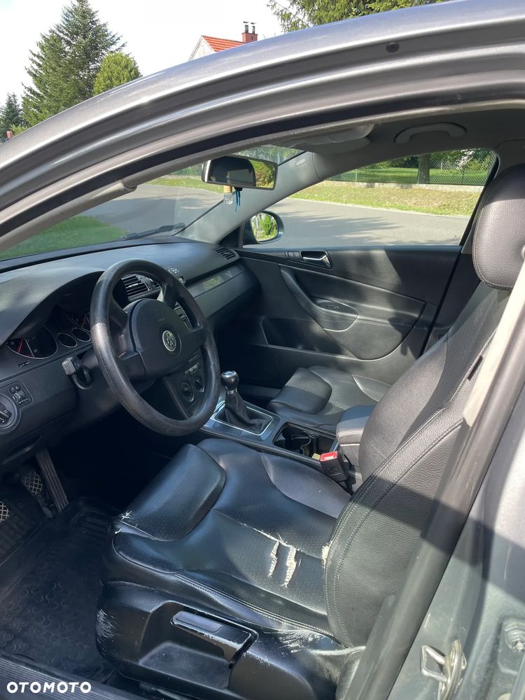 Volkswagen Passat - 23