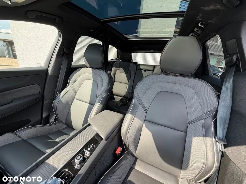 Volvo XC 60 B5 B AWD Plus Black Edition - 8