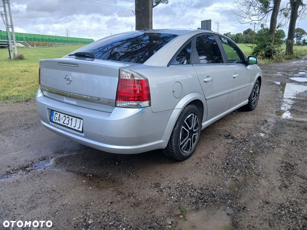 Opel Vectra 1.9 CDTI Sport / GTS - 3