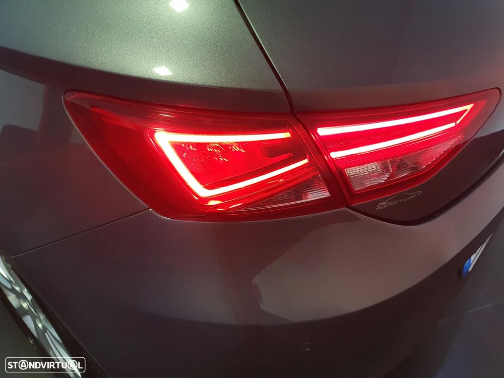 SEAT Leon 1.6 TDI DPF DSG Sport - 7