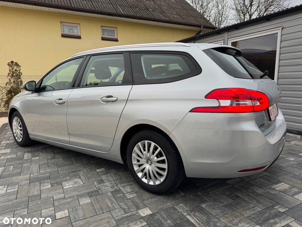 Peugeot 308 SW HDi FAP 110 (Blue Lion) Business Line Niveau 1 - 18