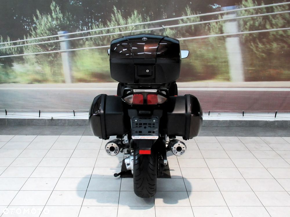 Yamaha FJR - 19