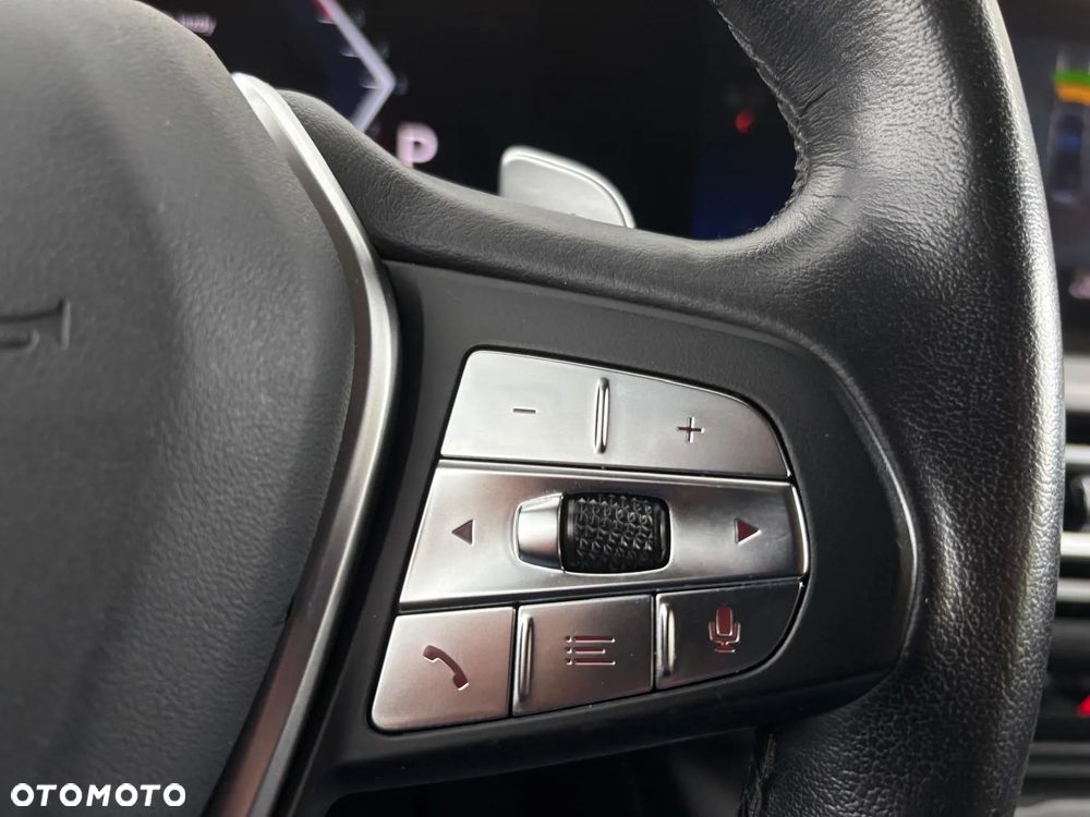 BMW Seria 3 320d Luxury Line - 23