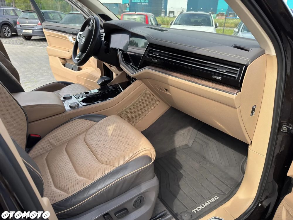Volkswagen Touareg 3.0 V6 TDI SCR 4Mot - 27