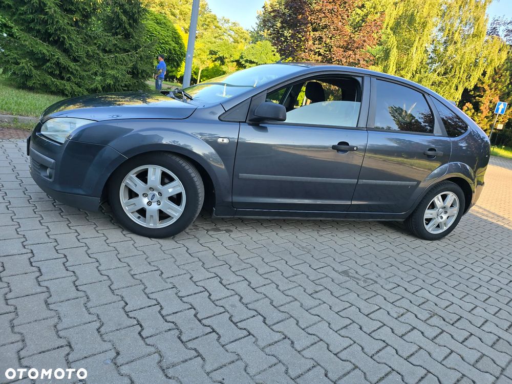 Ford Focus 1.6 Ambiente - 13