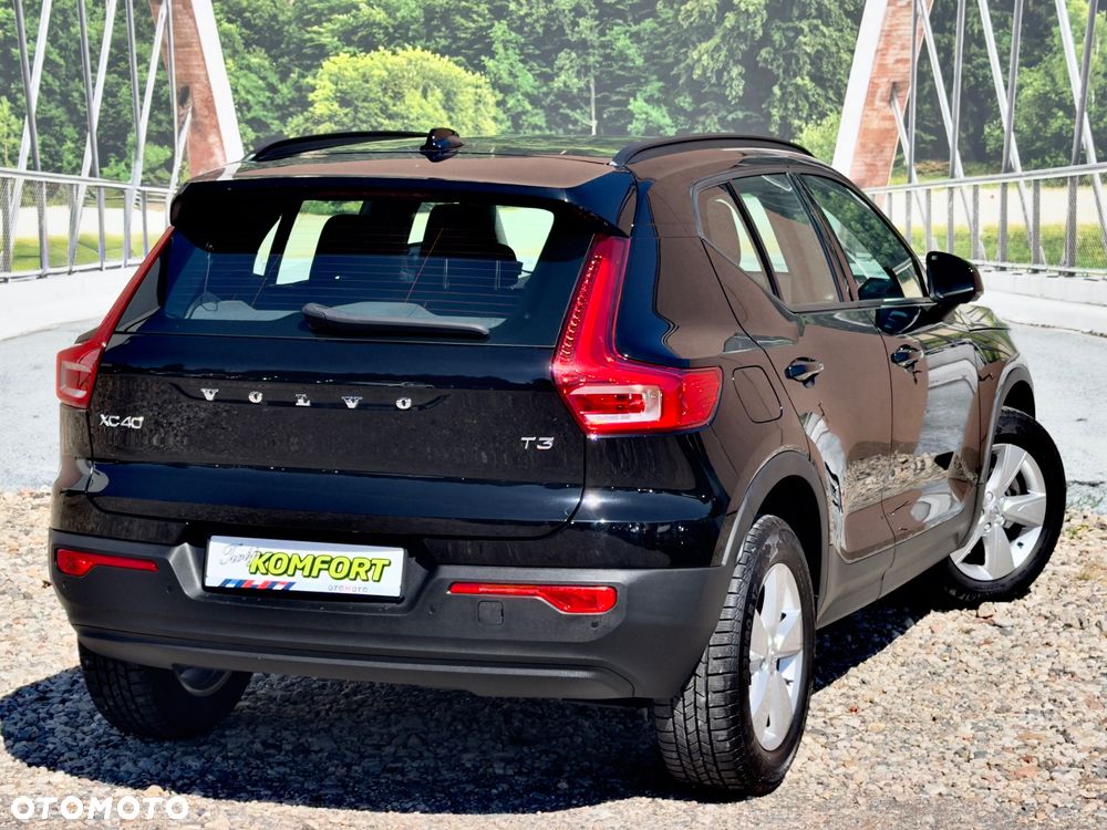 Volvo XC 40 T3 Momentum Pro - 12