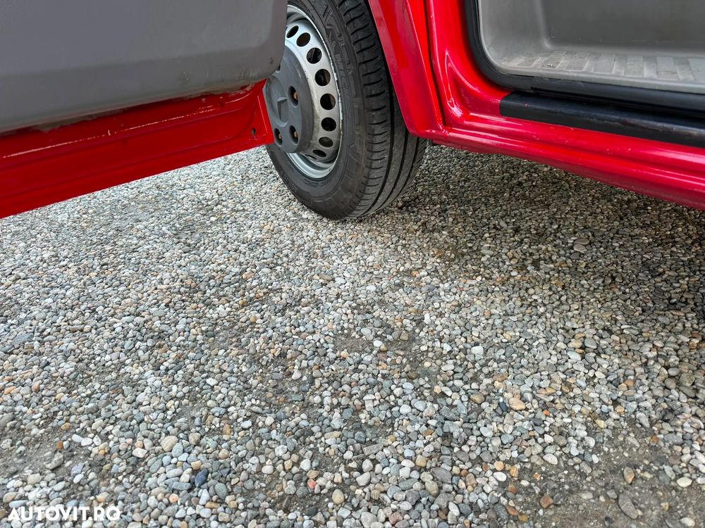 Mercedes-Benz Sprinter - 11