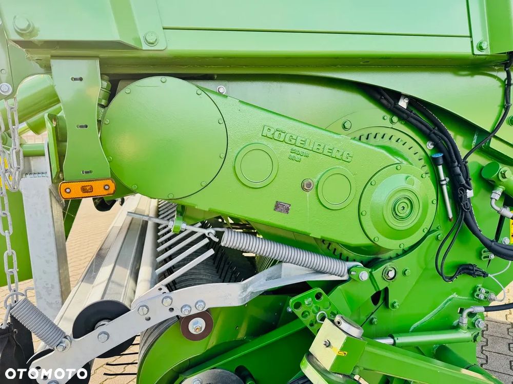 Bergmann Przyczepa samozbierająca Shuttle 470 K duża pojemność - 30