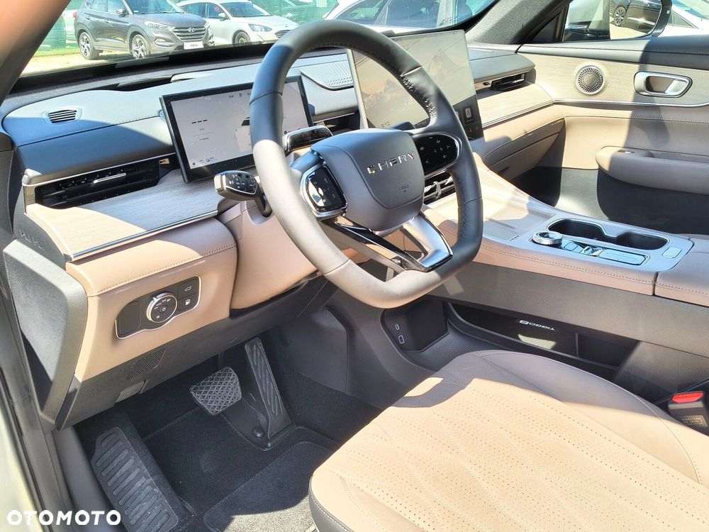Chery Tiggo 8 1.5 T-GDI Super Hybrid Prestige DCT - 12