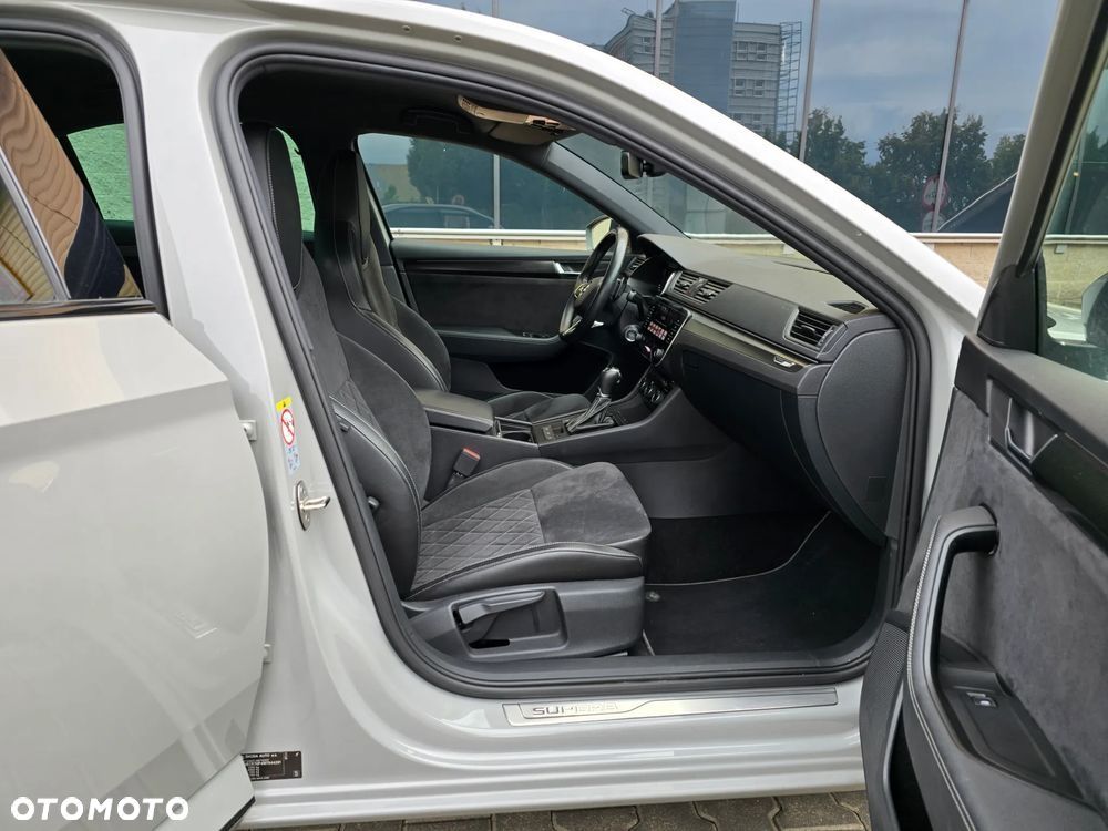 Skoda Superb 2.0 TDI SCR 4x4 Sportline DSG - 22