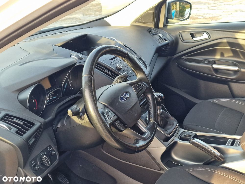 Ford Kuga 2.0 TDCi 4x4 SYNC - 11