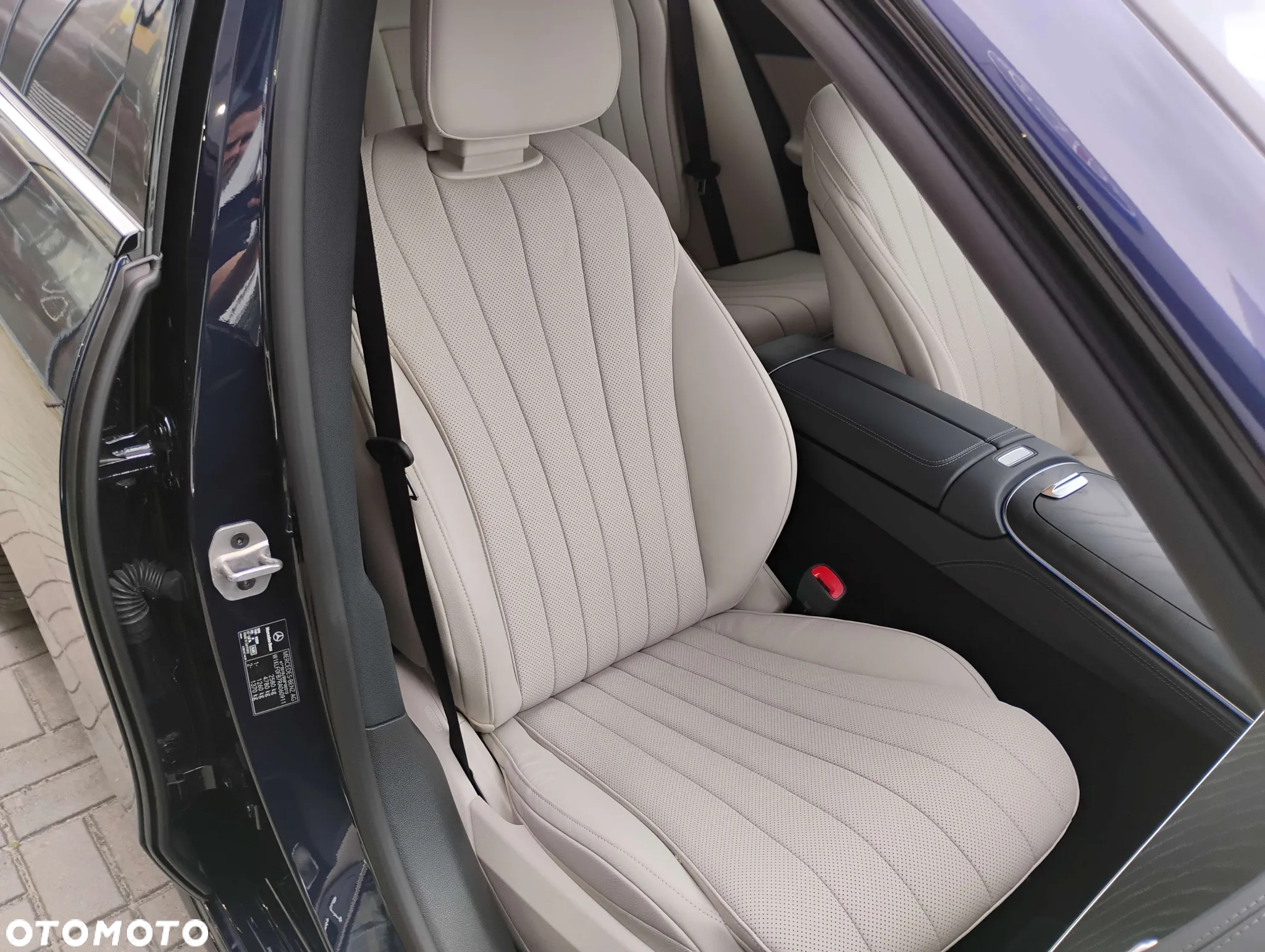 Mercedes-Benz Klasa E 220 d 4-Matic AMG - 17
