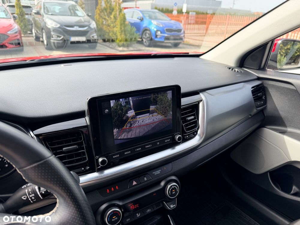 Kia Stonic 1.2 L - 18