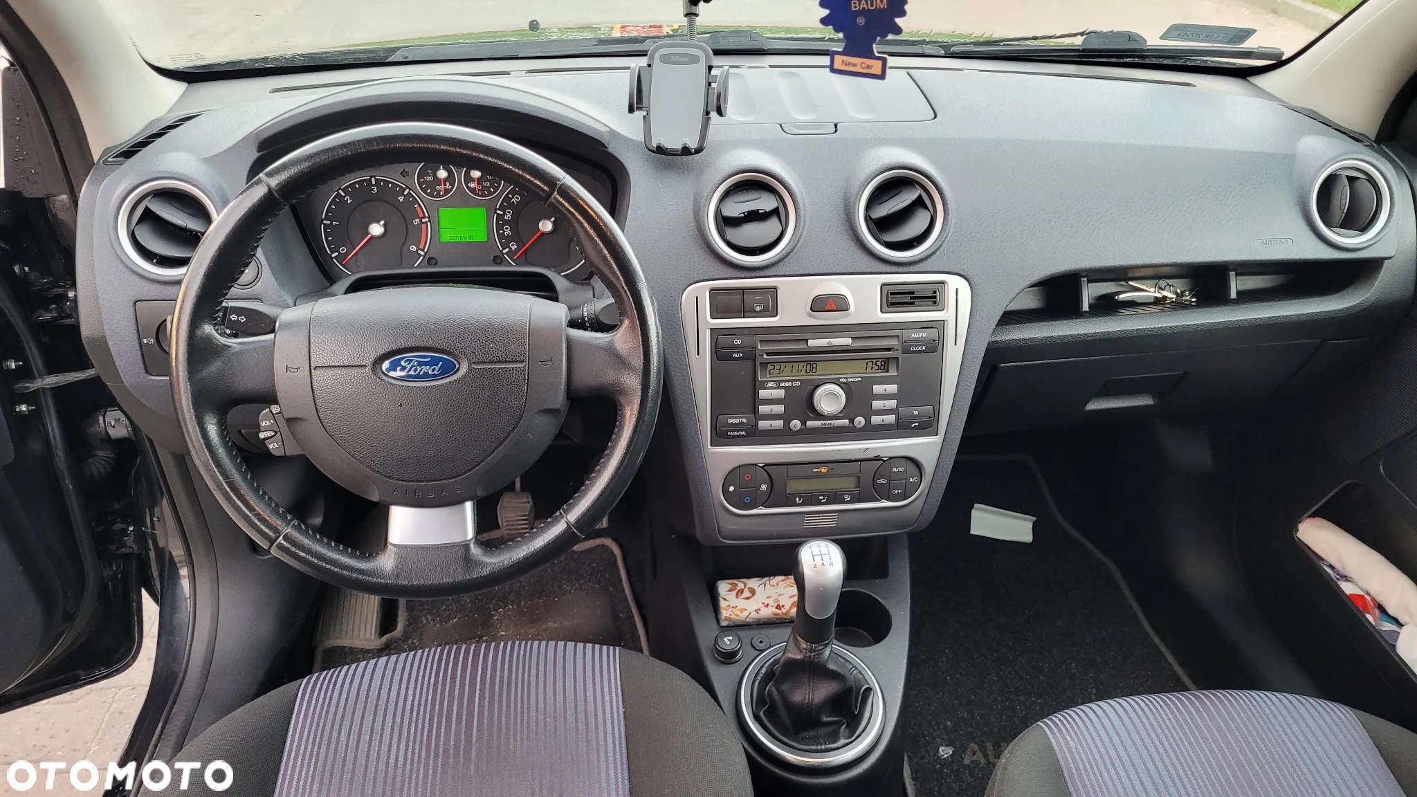 Ford Fusion - 9