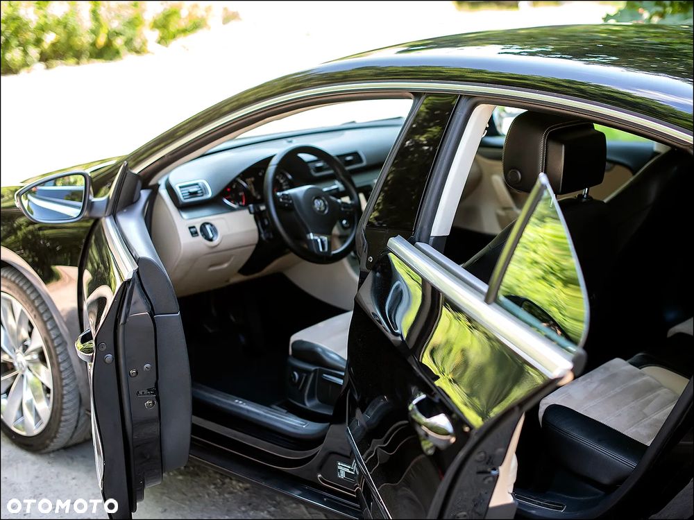 Volkswagen Passat CC - 12