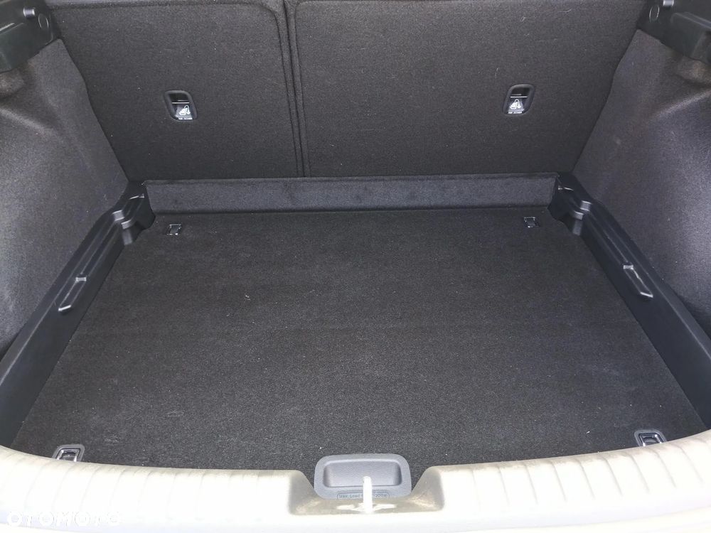 Kia XCeed 1.5 T-GDI M - 27