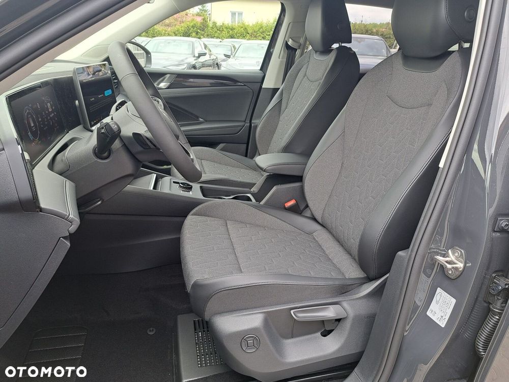 Volkswagen Tiguan - 10