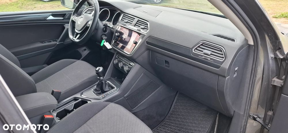Volkswagen Tiguan - 9