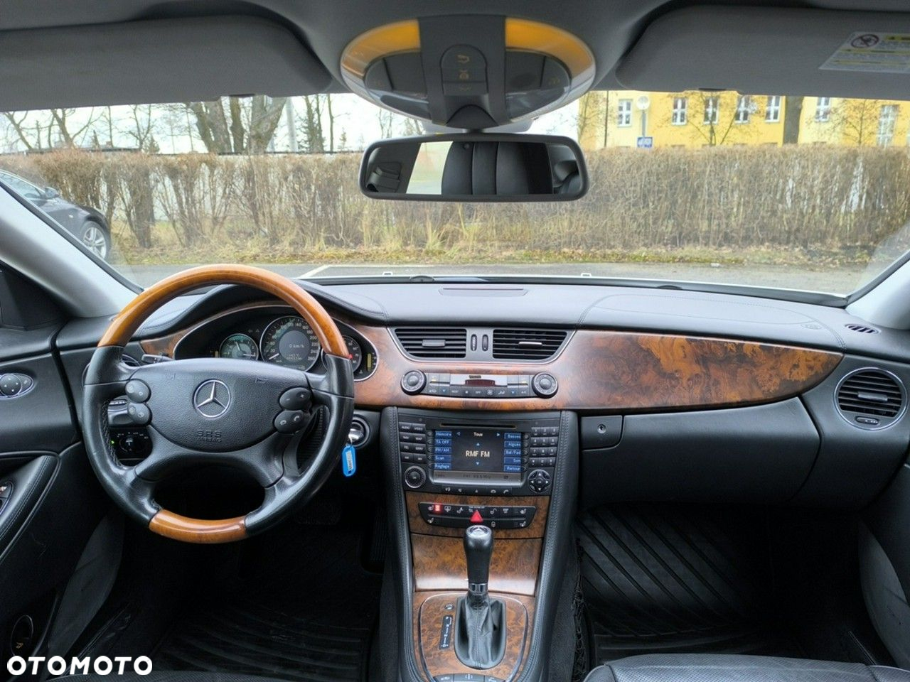 Mercedes-Benz CLS - 10